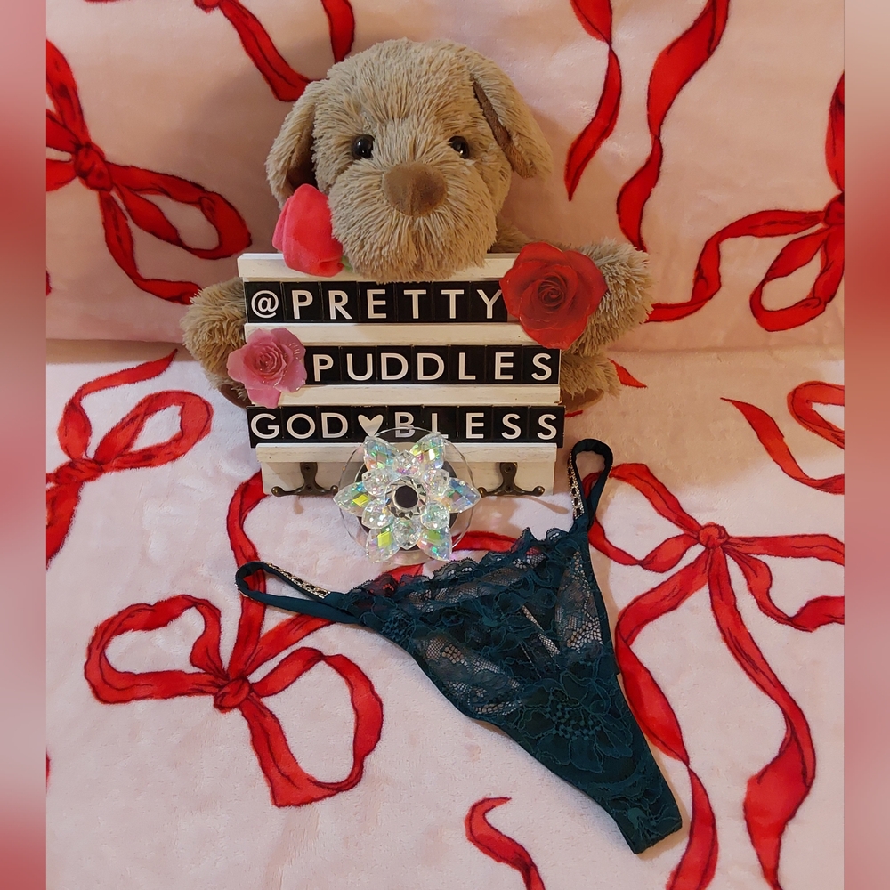 💚 VS Very Sexy Shine Chain Strap Lace Thong Panty 💚